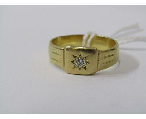 18ct YELLOW GOLD VINTAGE DIAMOND SET SIGNET RING, approx 8 grms in weight, size 'W' 