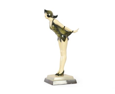 Goldscheider Wien um 1920/25TänzerinKeramik, weißer Scherben, farbig staffiert, glasiertHöhe 41,5 cm, Breite 17,5 cm, Tiefe 1