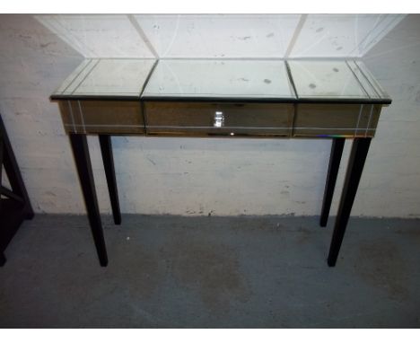 A MODERN MIRRORED SOFA/ HALL TABLE,&nbsp;&nbsp;L 100 cm D 33 cm H 76 cm