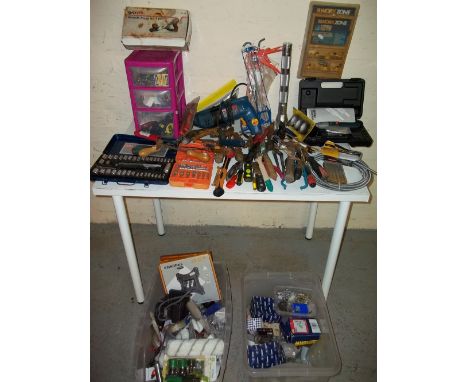 A SELECTION OF TOOLS TO INCLUDE A WOOD PLANE, SOCKET SET BOSCH HAMMER DRILL AND A TOOL BOX ETC.