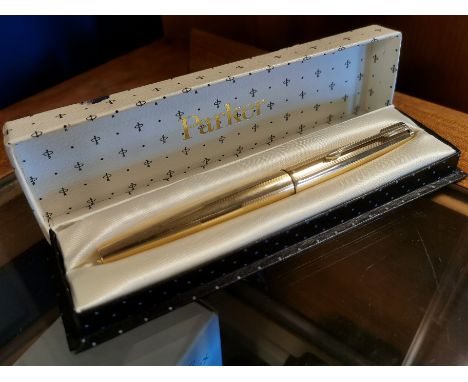 Vintage Cased Parker 12ct Gold Rolled Gold Fountain Pen