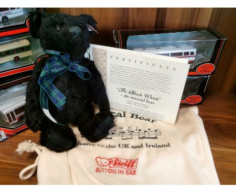 Bagged Steiff Musical Bear Teddy 'The Black Watch' 