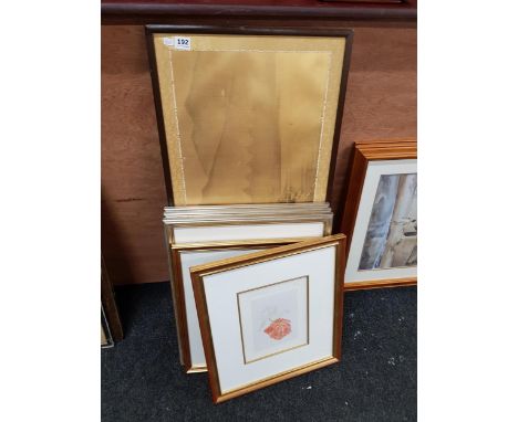 5 PRINTS AND ORIENTAL SCENE PRINT 