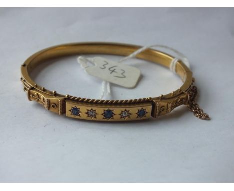 15ct. DIAMOND PEARL SET BANGLE    