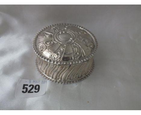 Victorian drum shaped trinket box with hinged cover,  3" dia. Chester 1893 by JD &amp; WD 58g.    