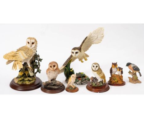 Country Artists and others. A group of six resin figures of owls: and a porcelain figure of a Bullfinch (7)