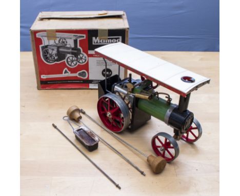 Mamod vintage traction engine T E. 1 complete with box