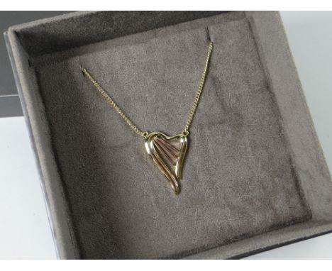 Clogau 'Gold of Royalty Company' Welsh design 9ct gold harp strings necklace &amp; pendant - RRP £700 Condition reports provi