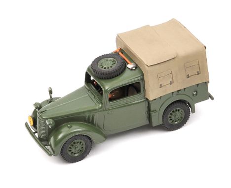 CJB Military Models 1:32 scale 1939/40 Austin 10hp light utility pick-up, (Tilly). A white metal model in olive green with kh