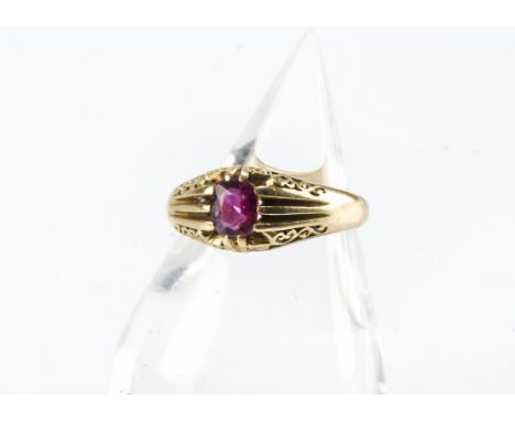 An early 20th Century 18ct gold and synthetic ruby gentleman's signet ring, 6.2g and size S 