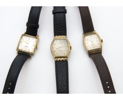 Three Art Deco Benrus gold plated gentlemen's wristwatches, on leather straps (3) 