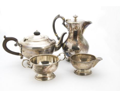 An Art Deco period three piece silver tea set, 20 ozt, together with a nice mother of pearl handled and silver plated dessert