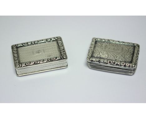 A small William IV/Victorian silver vinaigrette, by Jesse Sargeant, Birmingham 1837, of rectangular shape, engine turned, the