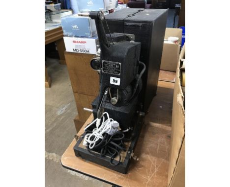 A boxed Kodascope model EE