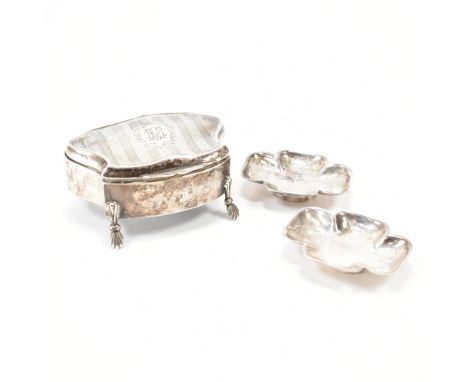 A pair of 19th Century Chinese silver quatrefoil dishes, together with a small silver jewellery box. The dishes having engrav