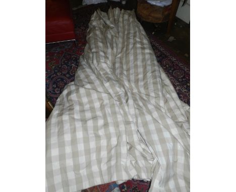 A pair of double lined cotton curtains, of cream check pattern, (2).