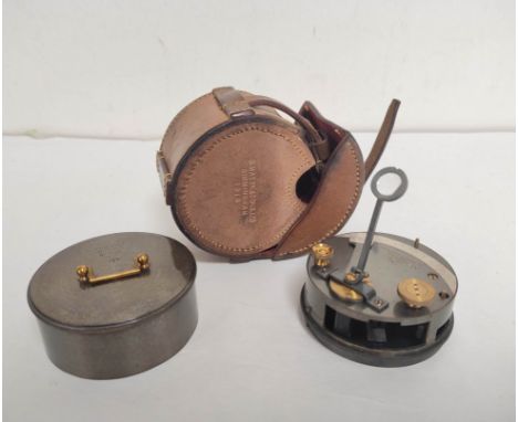 WW1 era British military pocket sextant by Newman &amp; Guardia Ltd London No 14830. Stamped with broad arrow and dated 1918 