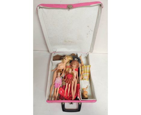 Collection of vintage 1960s/1970s Barbie &amp; Sindy dolls in a World of Barbie Doll Case by Mattell 1968 No1002. With variou