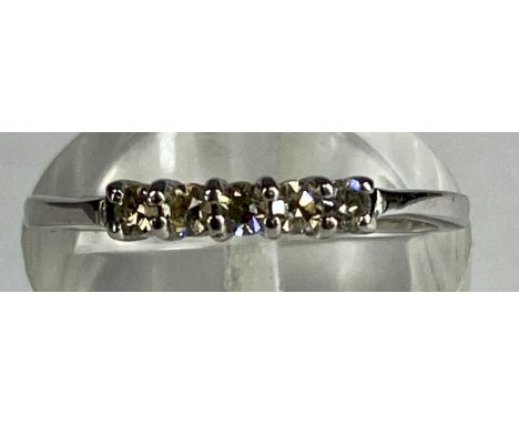 18CT GOLD FIVE STONE ETERNITY RING, size K, 1.7gmsProvenance: private collection Denbighshire