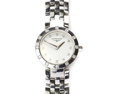 A ladies' stainless steel Longines 'DolceVita' quartz bracelet watch,a round case, 20mm diameter, a white enamel dial, with b