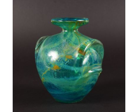 A MDINA ART DECO DESIGN GLASS VASE. 6ins high.