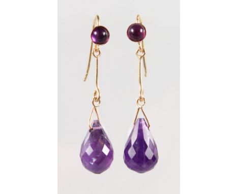 A PAIR OF 9CT GOLD AND AMETHYST DROP EARRINGS.