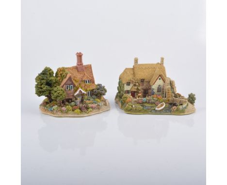 Nine large Lilliput Lane model cottages, fifteen other cottages, along with Lilliput Lane collectors plates, badges, book and