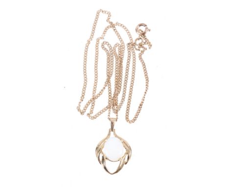 9ct yellow gold openwork pendant set with central white cabochon opal on 9ct gold chain, 4.5g.