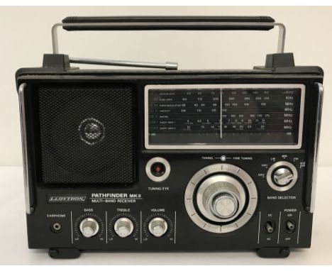 1980's Lloytron Pathfinder MkII Multi-band mains/battery receiver. Model N901, covers Long Wave, Medium Wave, Shortwave, VHF 