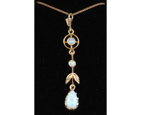 Opal gold-plated pendant necklace   Condition Report   Click here for further images, condition, auction times & delivery cos