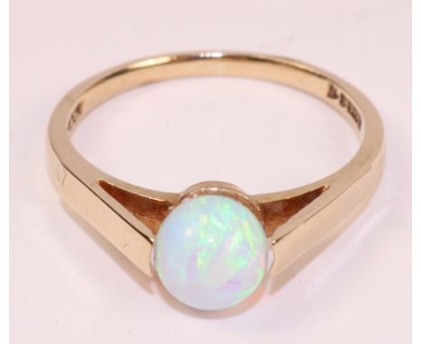 Opal single stone 9ct gold ring hallmarked   Condition Report   Click here for further images, condition, auction times & del