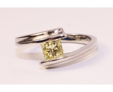 Princess cut yellow diamond platinum cross-over ring hallmarked   Condition Report   Click here for further images, condition