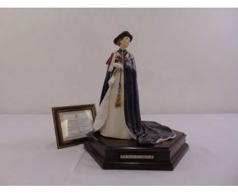 Royal Worcester figurine of Queen Elizabeth II limited edition 85/250 modelled by R. Van Ruyckevelt to include COA and packag