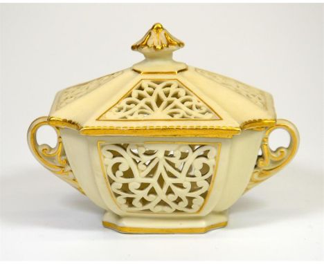 A Grainger Worcester Royal China Works reticulated pot pourri and pierced cover, circa 1890. Printed marks. Height 8cm.