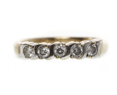 NINE CARAT GOLD DIAMOND FIVE STONE RINGset with round brilliant cut diamonds totalling approximately 0.25 carats, size M, 2.4
