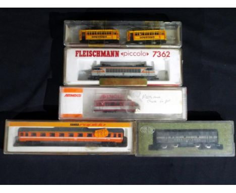 Model Railways - Fleischmann, Arnold and others - three N gauge locomotives by Fleischmann, Arnold, Model Power and two items