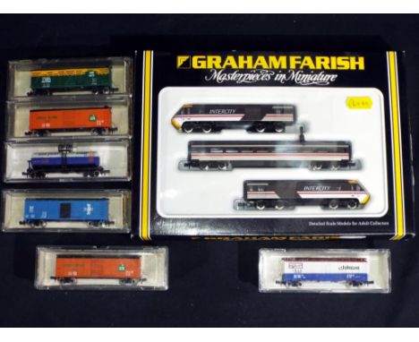 Model Railways - Graham Farish and Lifelike - N gauge HST #8127 (please note coupler broken off power car) and six American w