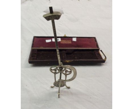 A late Victorian cased Pinfold's silent metronome, patent applied for