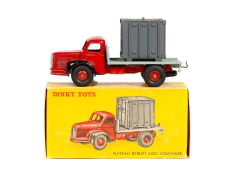 French Dinky Toys Plateau Berliet Avec Container (34B). Cab and dished wheels in reddish brown, black mudguards, light grey l