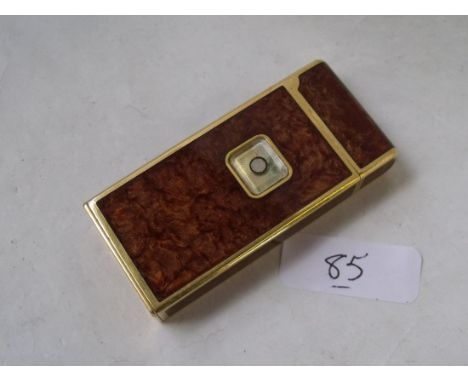 A fancy Calibri lighter