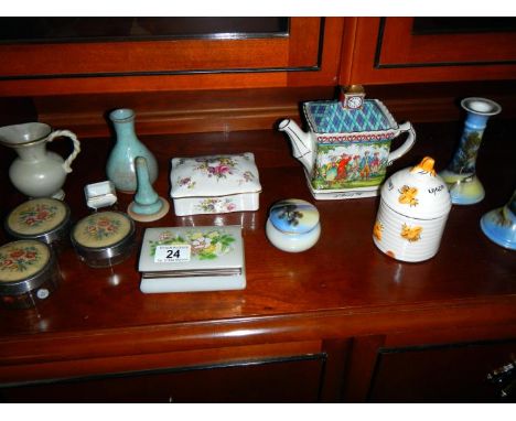 A Noritake candlestick, china & pottery