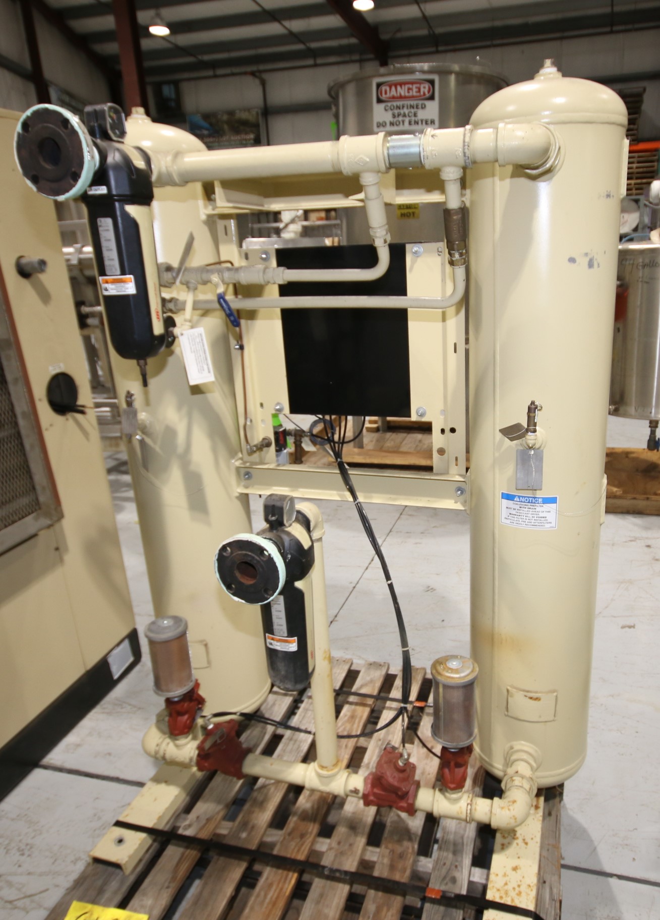 2015 Ingersoll Rand Heatless Desiccant Air Dryer, Model HL2501HE0AA, SN WCH1002432, 115V, (Aprox.