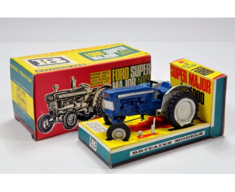Britains 1/32 Ford 5000 Super Major Tractor. Minor Wheel Melt but generally VG to E in VG to E Box.