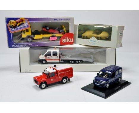 Diecast vehicle group in comprising various issues from Siku, Norev and others. Including Land Rover, Citroen Recovery Truck,