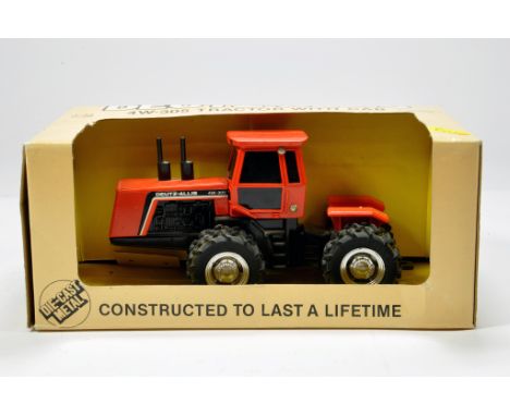 Ertl 1/32 Deutz Allis 4W-305 Tractor. E to NM in Box.