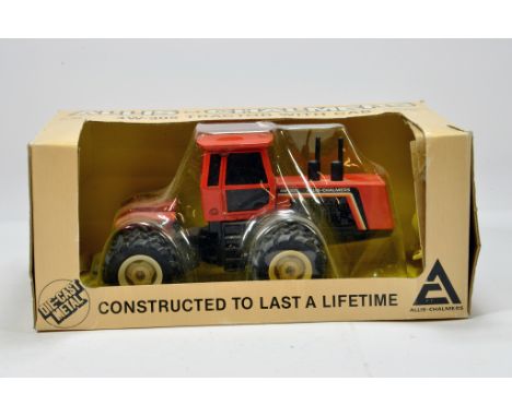 Ertl 1/32 Allis Chalmers 4W-305 Tractor. NM to M in Box.