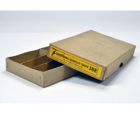 Dinky No. 38E Empty Trade box for Armstrong Siddley Coupe that would have originally contained 6 vehicles. Inc inner dividers