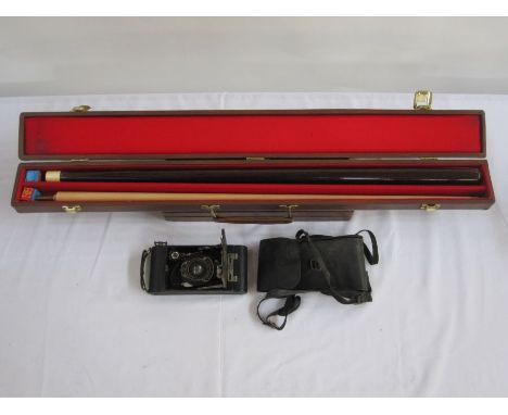 Cased pool cue and a Kodak camera (2) 