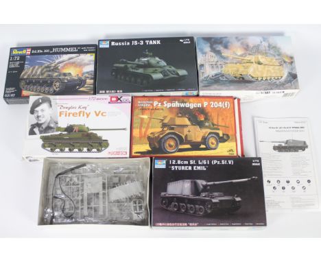 Dragon, Trumpeter, Revell, RPM, Pegasus Hobbies - Six boxed 1:72 scale plastic military vehicle model kits. Lot includes Drag