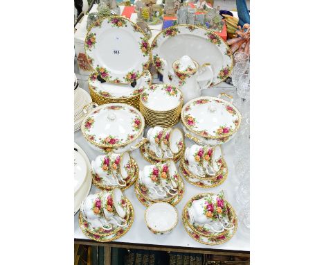 A TWELVE PIECE ROYAL ALBERT 'OLD COUNTRY ROSES' TEA/DINNER SERVICE, to include cups, saucers, cake plates, dinner plates and 